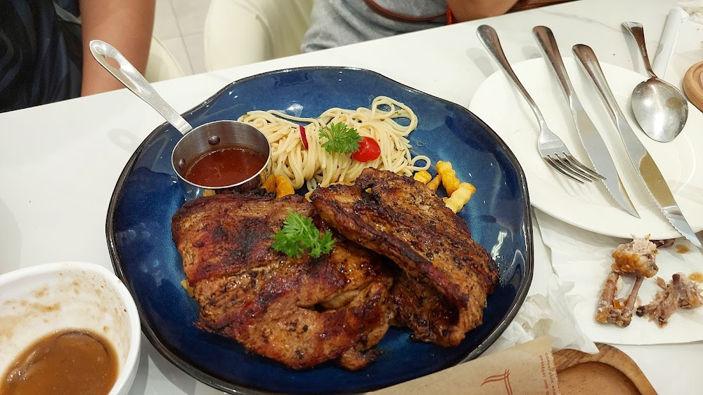 MEO PLUS CAFE