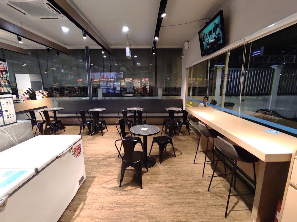 EZGO The Cube Cafe